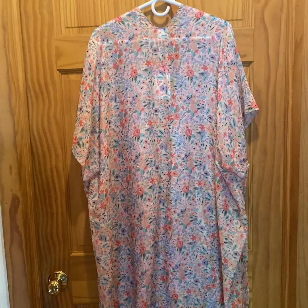 NWT Marleylilly One Size Pink Floral Kimono Cover Up